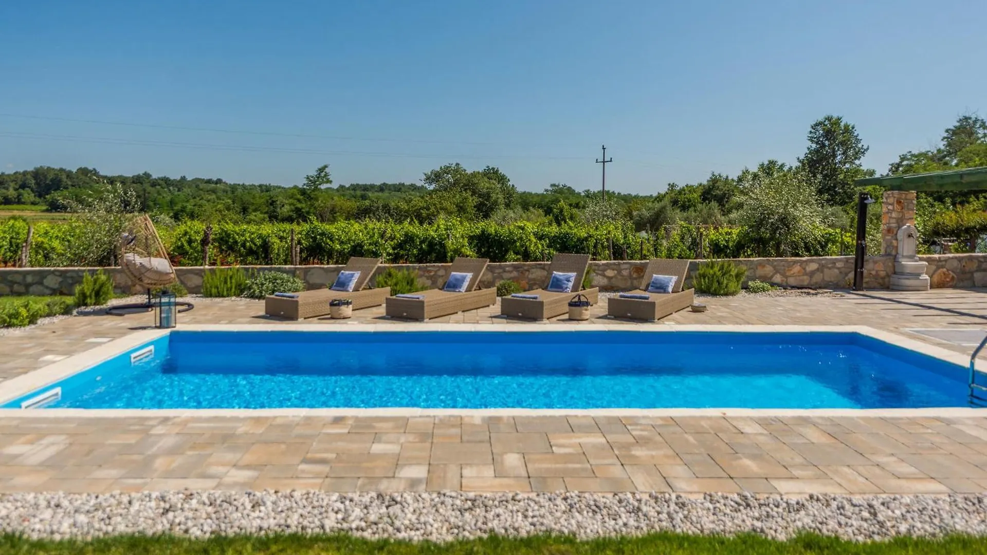 別荘 Amazing Home In Umag With Sauna